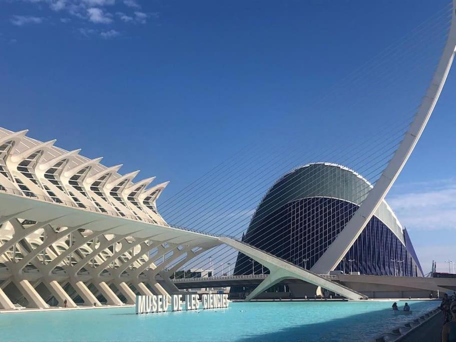 Appartamento Loft Con Estilo Y Terraza En Centro Historico Valenza Esterno foto